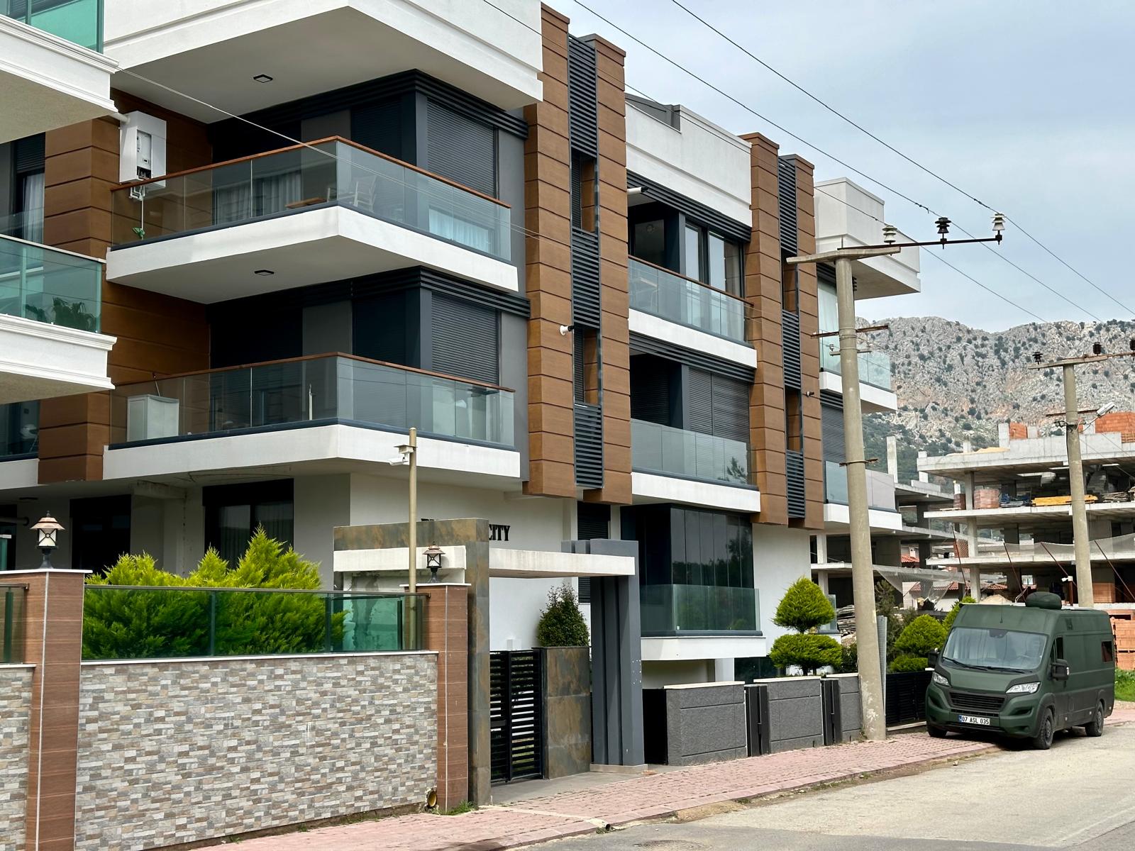 Paradise City binasının dış görünümü